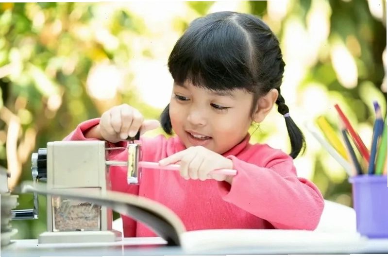 Tạo cho trẻ những thói quen có kỷ luật và một lối sống lành mạnh giúp hỗ trợ điều trị ADHD.