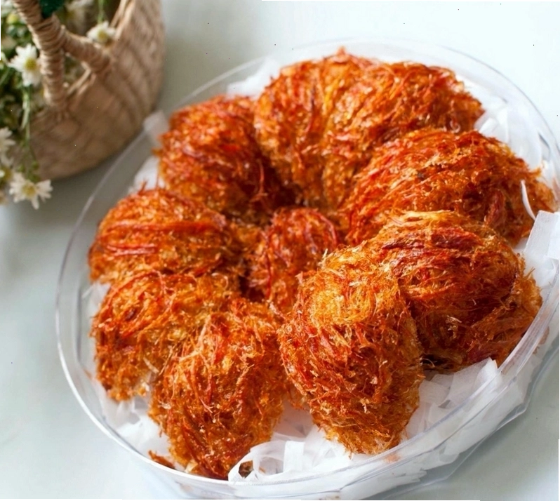 Tổ yến huyết với màu đỏ cam đặc trưng