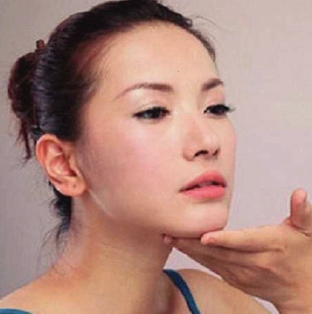 Tướng cằm chẻ ở phụ nữ, dấu hiệu của sự giàu sang và may mắn