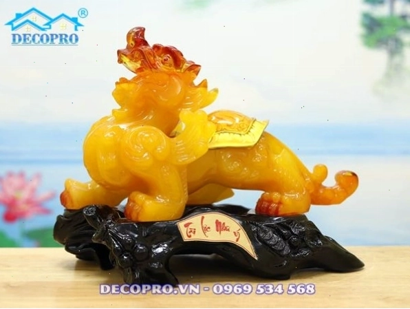 Tỳ Hưu phong thủy đá mắt hổ
