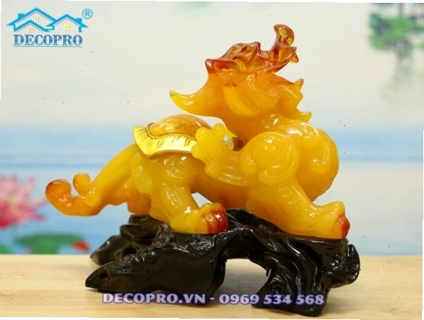 Tỳ Hưu phong thủy với cánh và đuôi ấn tượng
