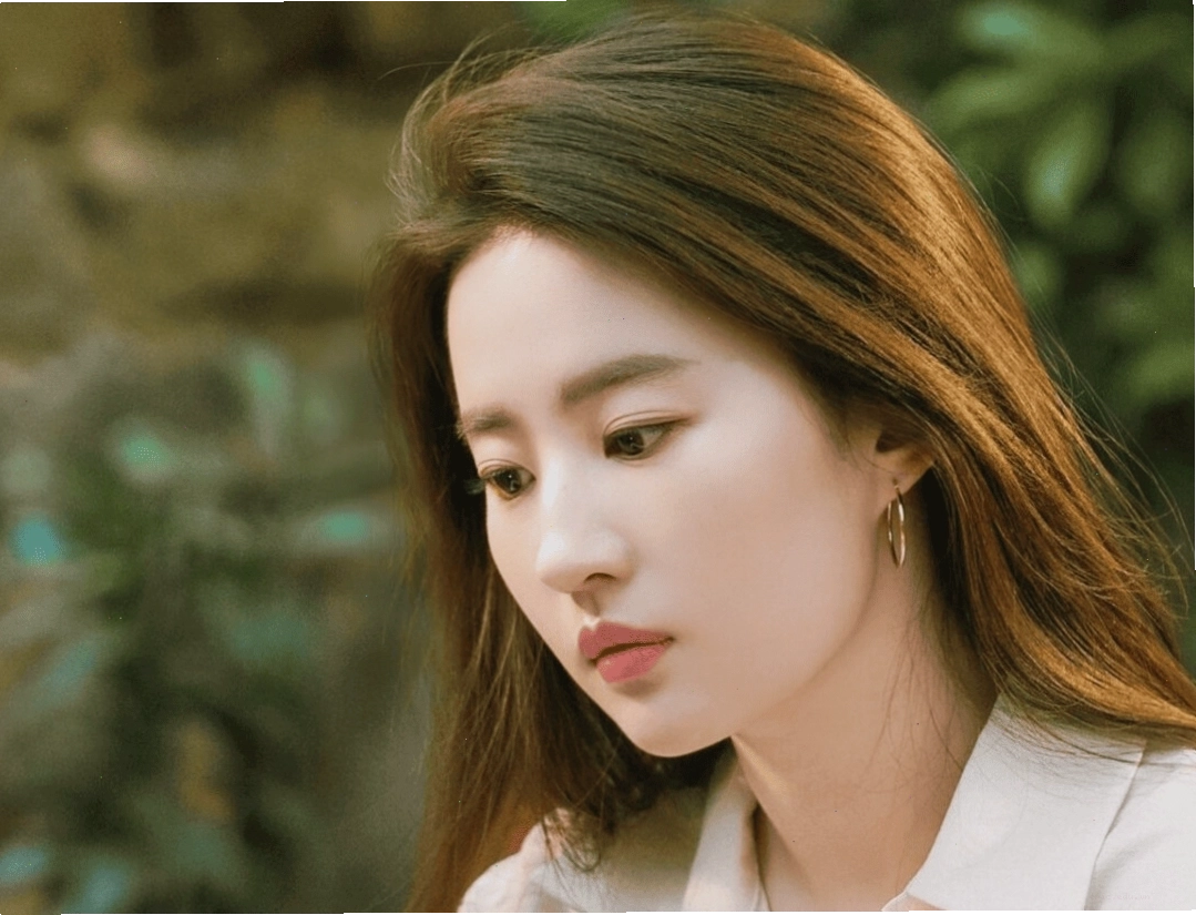 Vẻ đẹp của tướng người mắt híp