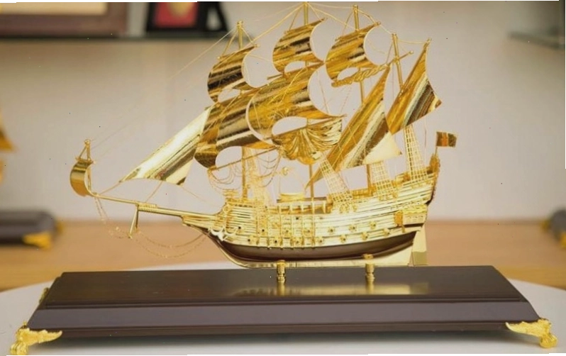 Vị trí đặt thuyền buồm phong thủy rất quan trọng, cần đặt ở nơi thoáng đãng để thu hút tài lộc.