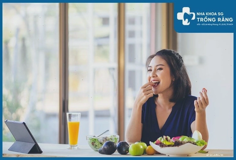 Xây dựng lối sống khoa học để sức khỏe răng miệng được duy trì