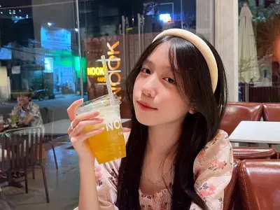 Tải ảnh gái đẹp về điện thoại chất lượng cao miễn phí