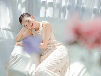 Hiền Thục khoe nhan sắc trẻ trung vượt thời gian đầy sức hút