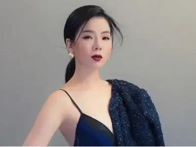 Bộ ảnh mới của Lệ Quyên khoe nhan sắc không tuổi cực đỉnh