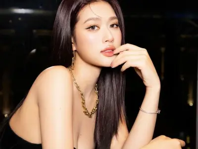 Tuyển chọn ảnh Đoàn Thiên Ân sang trọng và kiêu sa