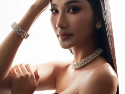 Bộ ảnh Hoàng Thùy với phong cách sang trọng đầy cuốn hút