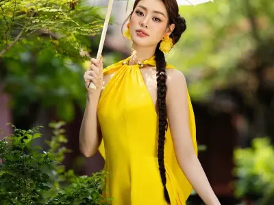 Hình ảnh Khánh Vân đẹp quyến rũ với nhiều sắc thái